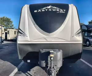 ใช้2022ตะวันออกไปตะวันตก A-L-T-A 2800KBH ผู้ออกค่าย RVs motorhomes รถพ่วงบ้านเคลื่อนที่บ้าน - Product Image 1