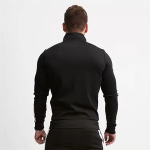 Venta al por mayor entrenamiento OEM chándal personalizado hombres Jogging chándal tendencia moda logotipo personalizado moda hombres entrenamiento verano traje conjuntos - Product Image 5
