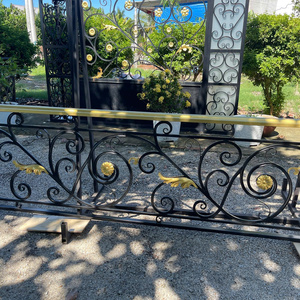 Mejore su hogar con elegantes rieles de escalera hechos a mano, piezas de escalera de hierro que combinan fuerza, elegancia y atractivo decorativo moderno - Product Image 5