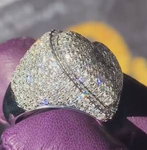 Bague en forme de cœur personnalisée avec des pierres brillantes |   Bijoux Hip Hop en Moissanite VVS |   Bague unisexe de luxe en argent 925 certifiée GRA - Product Image 3