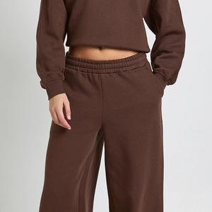 Chándal Deportivo para Mujer, Color Sólido, con Top Corto, Diseño de Alta Calidad, Precio al por Mayor con Logotipo Personalizado, Económico, 2026 - Product Image 3