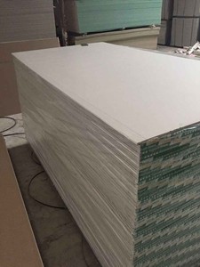 Placa de yeso de alta calidad de 4x8 pies con revestimiento de papel para propietarios de viviendas y empresas de renovación que buscan un material ligero para interiores. - Product Image 3