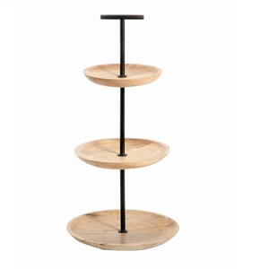 Support à gâteau en verre et métal à 3 niveaux Fait à la main Décoratif Table à dîner Centre de table Support à gâteau - Product Image 6