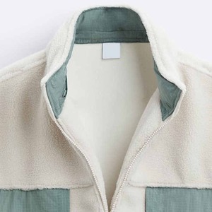 Chaqueta Casual de Sherpa de Alta Calidad para Hombre con Cuello Alto, Chaqueta Personalizada en Color Sólido con Diseño de Cierre y Bolsillos para Invierno - Product Image 4
