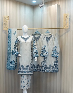 Collection formelle de luxe de Ssumaira Costumes Shalwar Kameez pakistanais et indiens sur tissu en mousseline de soie Vêtements de cérémonie - Product Image 4