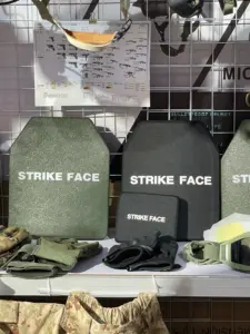 Inserto per Piastra Balistica Tattica di Grado III IV in Materiale PE+Ossido di Alluminio/SIC per Gilet da Esterno Progettato per l'Addestramento - Product Image 6