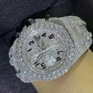 Tendencia 2025 Nuevo diseño Iced Out VVS Clarity Moissanite Relojes analógicos de acero inoxidable con tachuelas de diamantes del exportador indio - Product Image 2