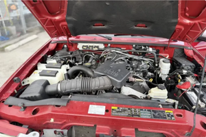 Conduite abordable - Véhicule d'occasion avec conduite à gauche |   Conduite à droite |   2010 FORD RANGER XLT SUPERCAB 4X4 - Product Image 6