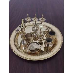 Regalos y artesanías de metal, regalos de Diwali de lujo, Pooja Thali de latón 100% con accesorios, regalos de devolución de boda personalizados, artículos para la venta - Product Image 1