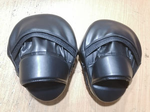 ถุงมือโฟกัสออกแบบมาสำหรับการฝึกชกมวยที่มีประสิทธิภาพและการปรับปรุงทักษะการชกมวยโฟกัสแผ่นวัสดุที่ทนทาน - Product Image 6