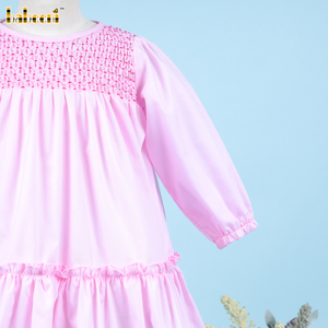 Robe de bal pour bébé en coton 100% de style anglais de luxe, rose pêche, smockée, longueur genoux, design nid d'abeille, vente en gros OEM pour enfants - Product Image 5