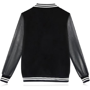 Veste universitaire color block style streetwear moderne, contrast noir et gris, veste Letterman – Look décontracté audacieux - Product Image 2