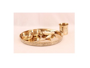 ชุดทาลีทองแดงสแตนเลสดีไซน์คลาสสิกสําหรับเสิร์ฟอาหารเย็นโรงแรมดีไซน์คลาสสิกในราคาขายส่งของอินเดีย - Product Image 4