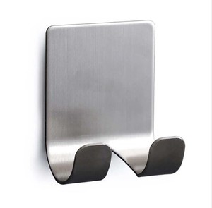 Cintre de débardeur en bois de couleur naturelle au design moderne avec 8 crochets en fer Cintres de gilet au crochet avec clips Choix populaire - Product Image 1