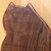 Planche à découper en bois de noyer en forme de chat avec trou de suspension et bords arrondis pour la cuisine, le fromage, la charcuterie, la présentation de cadeaux