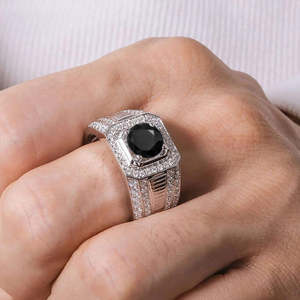 Anillo de Plata con Marca de Calidad para Hombre con Diamante Negro y Ópalo - Product Image 1