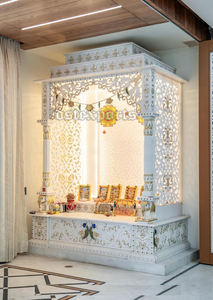 Mandir de madera de teca real en pulido blanco con almacenamiento Mandir de madera de teca de lujo con base de gabinete Unidad de Pooja hindú tradicional - Product Image 3