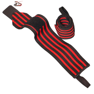 Poignets personnalisés pour l'entraînement des mains Poignets d'haltérophilie pour la gymnastique au Pakistan - Product Image 2