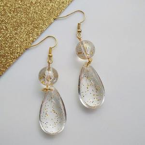 Pendientes de resina de belleza a la moda, colección única de joyas hechas a mano, pendientes elegantes a la moda para mujeres y niñas, ropa de fiesta - Product Image 1
