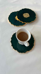 Dessous de verre en résine verte au design unique Dessous de verre décoratif polyvalent pour les fêtes de jardin Décor de fête et style à la maison par tradebit - Product Image 5