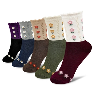 ODM personalizado al por mayor Jacquard calcetines de algodón para mujeres y niñas transpirable estilo diario con lindos patrones florales hasta el tobillo - Product Image 1