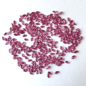 2x4mm Marquesa facetado Mozambique Rubí Piedras preciosas sueltas Piedra natural calibrada Certificado IGI Venta al por mayor para la fabricación de joyas - Product Image 1