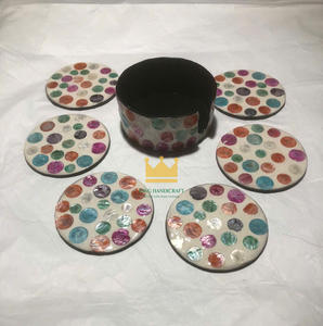 Posavasos con incrustaciones de nácar de forma redonda al por mayor de Vietnam con alfombrillas y almohadillas elegantes de soporte para uso doméstico y de regalo - Product Image 5