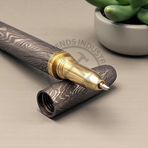 Bolígrafo de bala de acero de Damasco delgado de lujo más vendido forjado a mano con incrustaciones de latón estilo vikingo bolígrafo de venta caliente - Product Image 2