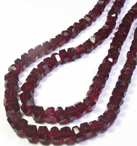 Gems Valley - Piedras Preciosas de Granate Rojo Africano Natural de Moda, Collar de 8.5 Pulgadas, 6-8 mm, Granate de Mozambique, Cuentas Facetadas en Forma de Cubo - Product Image 4