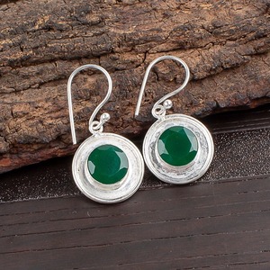 Boucles d'oreilles pendantes en argent sterling 925 avec pierre précieuse d'onyx vert Bijoux pour femmes Idée cadeau élégante faite à la main - Product Image 1