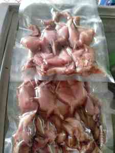 Vendo 8-12 pares de ranas Toro congeladas en venta Calidad Premium - Product Image 5