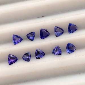 พลอย tanzanite จากธรรมชาติคุณภาพสูงกว่าล้านล้านล้านชิ้นตัดกับพื้นผิวที่เรียบและขัดเงาสำหรับทำเครื่องประดับ - Product Image 2