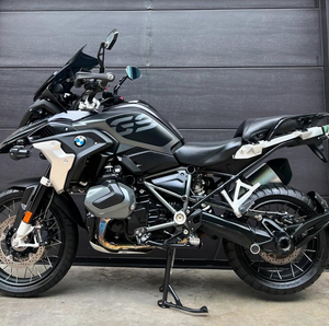 Motocicleta Deportiva Doble Propósito R1250GS 2023 Fabricada en Fábrica - Product Image 3