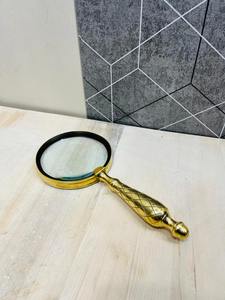 Loupe en laiton vintage de 4 pouces : Or royal antique avec une poignée de conception diamantée - Product Image 1