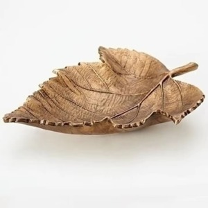 Top Arrivée Feuille Conception Cuivre Fini En Aluminium Plateau Plateau Décoratif pour Servir Des Aliments Table À Manger Plateau De Service Nouvelle Arrivée - Product Image 3