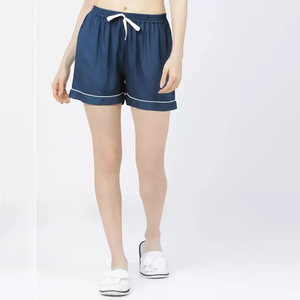 Fabrication sur mesure Tissu super lisse avec extensible dans les 4 sens 85% polyester 15% élasthanne short pour femme - Product Image 4