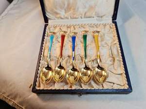 Ensemble de couverts contemporains en acier poli de qualité supérieure, cuillère, fourchette, couteau, pour un usage quotidien et une mise en place élégante de la table, en provenance d'Inde - Product Image 6