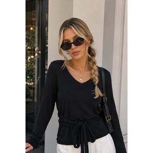 Blusa de punto fina con detalle Baglama - Negra - Negra - Product Image 2