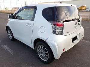 2010 pour IQ 100G, cuir, conduite à gauche, norme Euro V, plus de 100 000 miles - Product Image 2