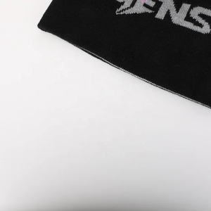 Gorro con etiqueta tejida personalizada al por mayor de alta calidad, gorro liso acrílico Unisex bordado teñido, Gorras acanaladas de punto, gorro de esquí de invierno - Product Image 4