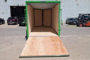 Remorque utilitaire fermée en aluminium 7x14 2025, 7000 GVWR, à double essieu, avec porte rampe en V, pour le transport d'équipements, à vendre - Product Image 3