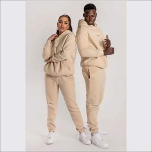 Chándal de Invierno Unisex de Poliéster/Algodón Transpirable con Capucha y Estampado, Diseños Personalizados, Paneles Multicolores, Tejido Grueso - Product Image 4