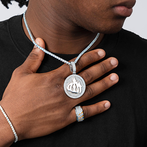 Pendentif Hip Hop en alliage plaqué or avec lettres personnalisées et diamants CZ glacés - Product Image 4