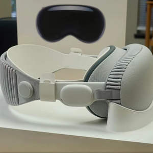 Flash-Deal ของใหม่ APPLE VISION Pro M5 512GB พร้อม Light Seal, Solo Knit Band, Dual Loop Bands บลูทูธ VR AR 4K พร้อมจัดส่ง - Product Image 1