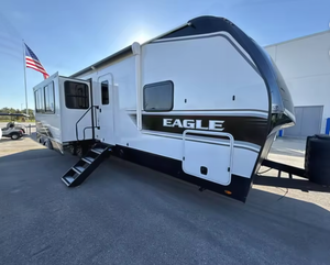 รถบ้านเคลื่อนที่สำหรับครอบครัวสุดหรู Jayco E-a-g-l-e H-t 312BHOK ปี 2025 แบบออฟโรด ผลิตตามสั่ง พร้อมเตียงสามชั้น ตัวถังอะลูมิเนียม - Product Image 2