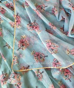 Fashion Fusion: estilo pakistaní Salwar Kameez: fusión de estilos tradicionales y modernos, creando una moda elegante y elegante - Product Image 5