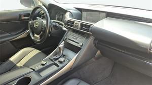 LEXUS IS 300 RWD ปี 2020 มือสองสภาพดี พวงมาลัยซ้าย/ขวา - Product Image 3