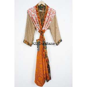 Robe Kimono Vintage en Soie pour Femme, Style Bohème Imprimé Patchwork, Tenue de Plage Respirante Taille Unique Longueur Intégrale Style Japonais à Boutons sur le Devant - Product Image 1