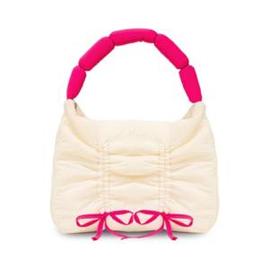 Sac fourre-tout pour femme de grande capacité, fabriqué en matériau froissé de qualité supérieure, avec fermeture à glissière et poche intérieure, série Celeva. - Product Image 1