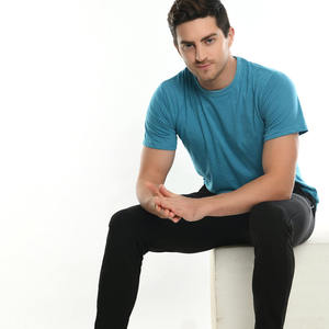 T-shirt en jersey de coton bleu ciel pour homme, coupe classique, avec impression de logo personnalisé, motif uni - Product Image 5